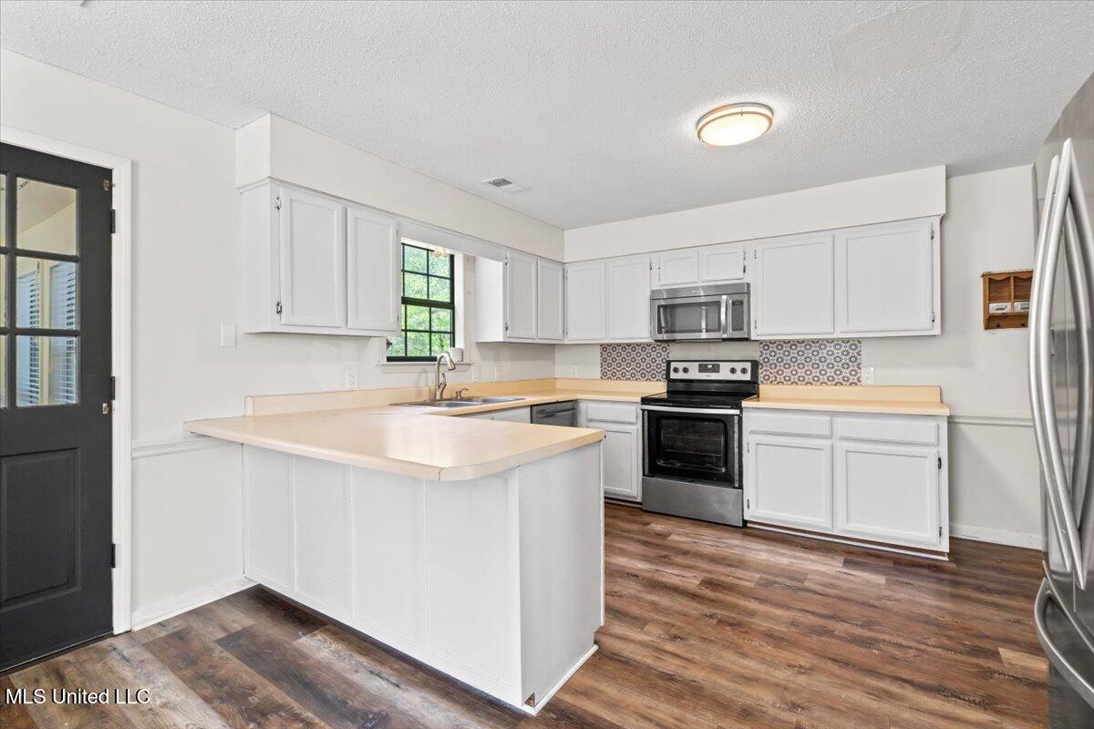 29 Forest Hill Road Byhalia, MS 38611 - Photo 12 of 22 Kitchen