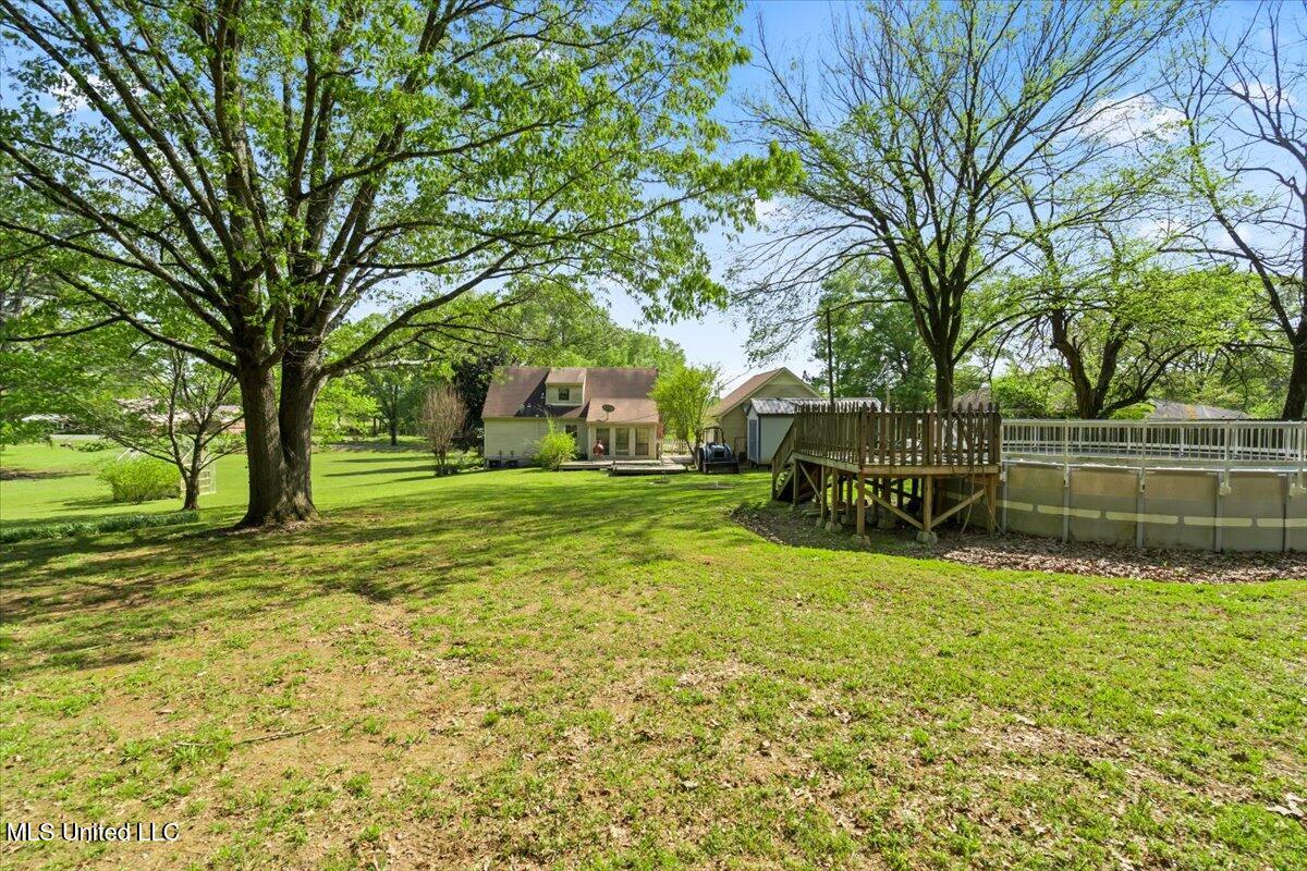 29 Forest Hill Road Byhalia, MS 38611 - Photo 21 of 22 Pool
