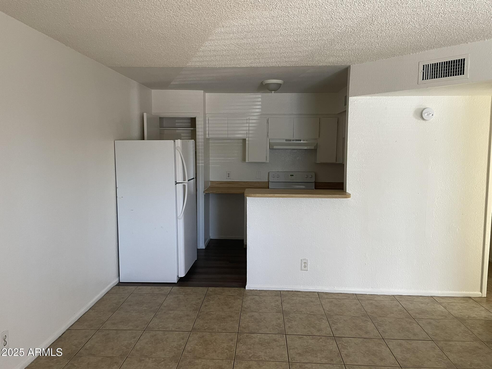 461 West 16th Avenue, Unit 4 Apache Junction, AZ 85120 - Photo 3 of 11 IMG_4754