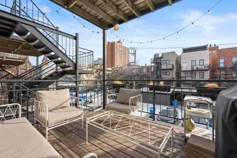 $450,000 | 1449 West Walton Street, Unit 2, Chicago, IL 60642