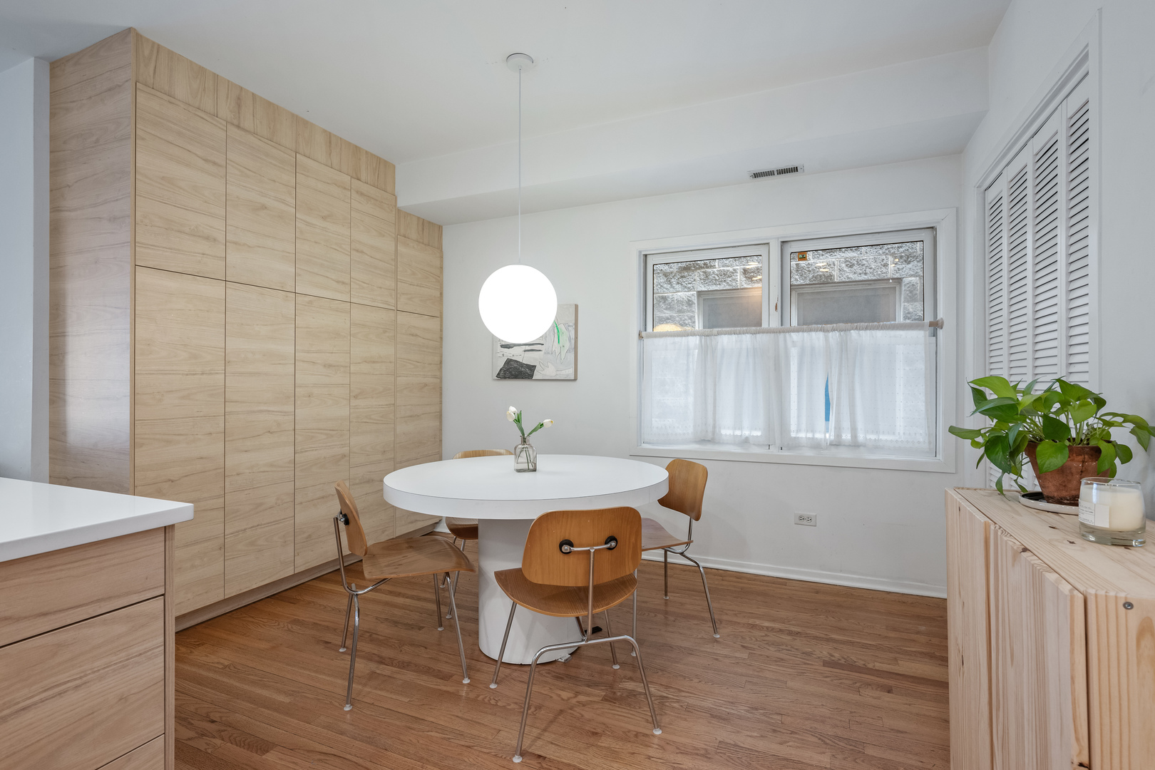 1449 West Walton Street, Unit 2 Chicago, IL 60642 - Photo 9 of 18