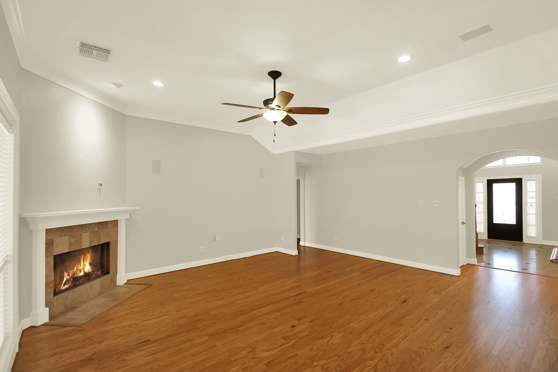 601 Forest Bend Lane Friendswood, TX 77546 - Photo 9 of 27 a view of an empty room with a fireplace