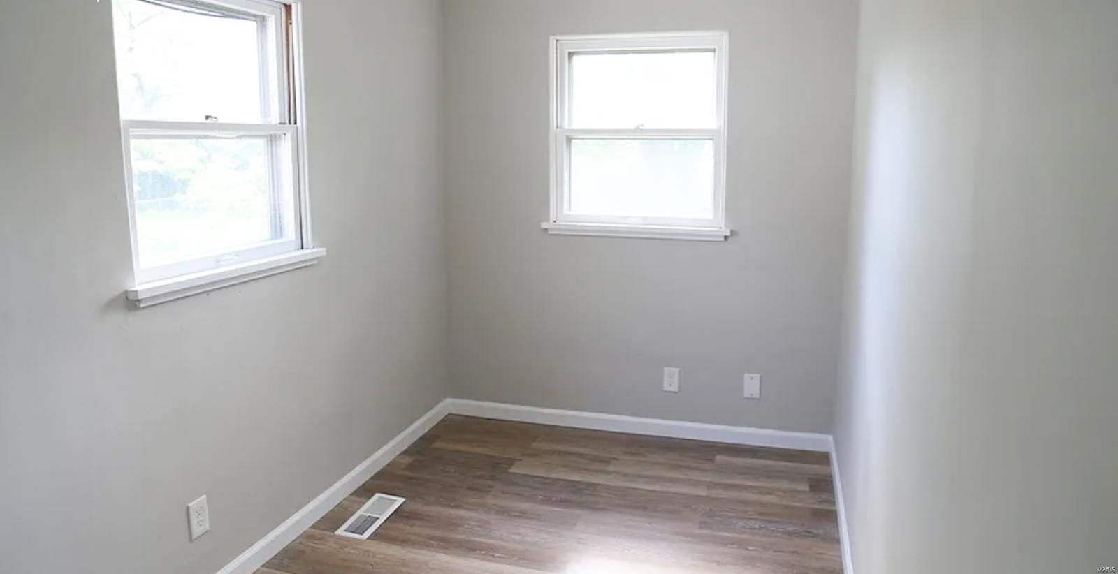 3743 Wright Avenue St. Ann, MO 63074 - Photo 11 of 16
