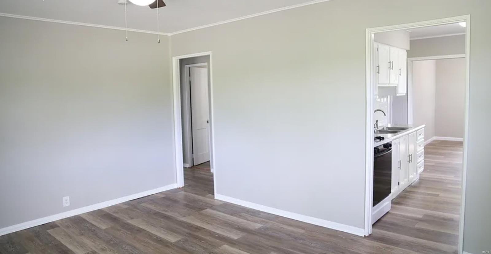 3743 Wright Avenue St. Ann, MO 63074 - Photo 5 of 16