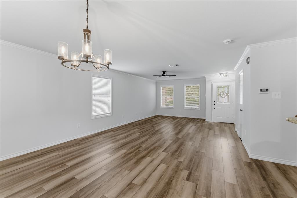 1629 Withers Way Krum, TX 76249 - Photo 6 of 20