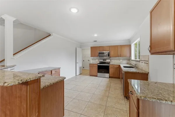 $2,500 | 1629 Withers Way, Krum, TX 76249