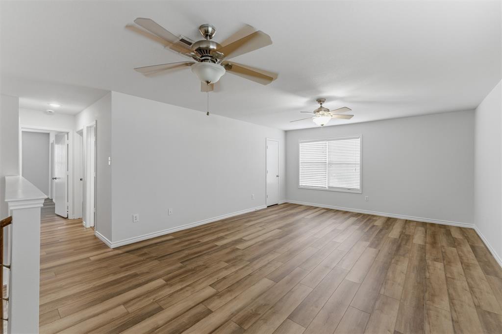 1629 Withers Way Krum, TX 76249 - Photo 10 of 20