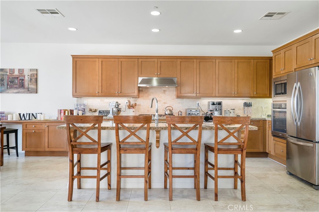 3126 Vista Terrace Riverside, CA 92503 - Photo 7 of 39