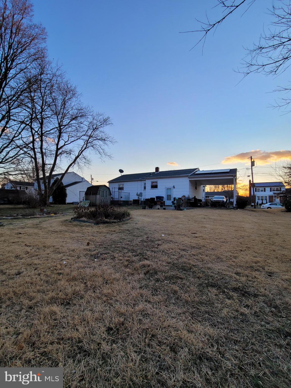 42 Lansdowne Road Burlington, NJ 08016 - Photo 2 of 11