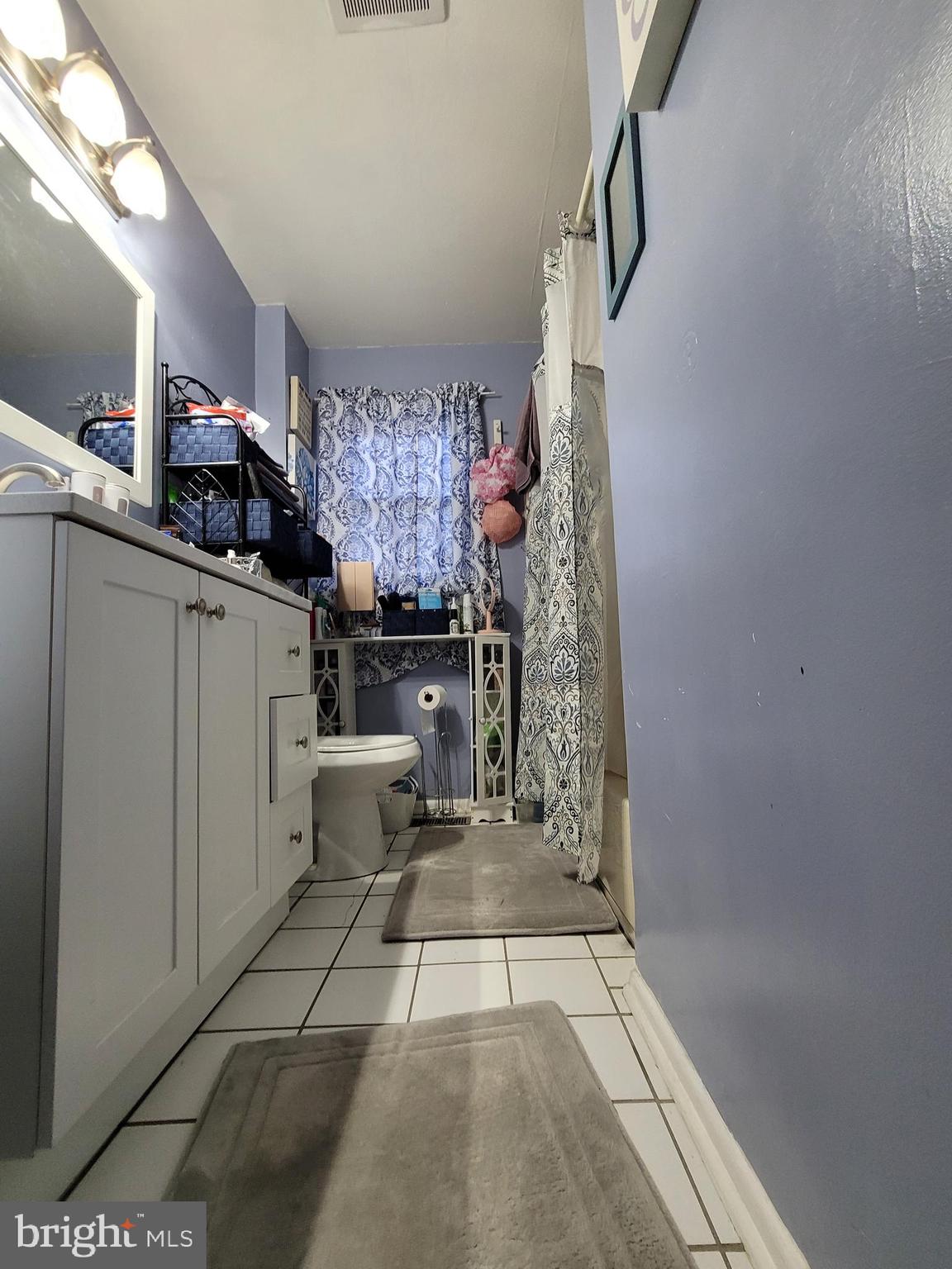 42 Lansdowne Road Burlington, NJ 08016 - Photo 5 of 11