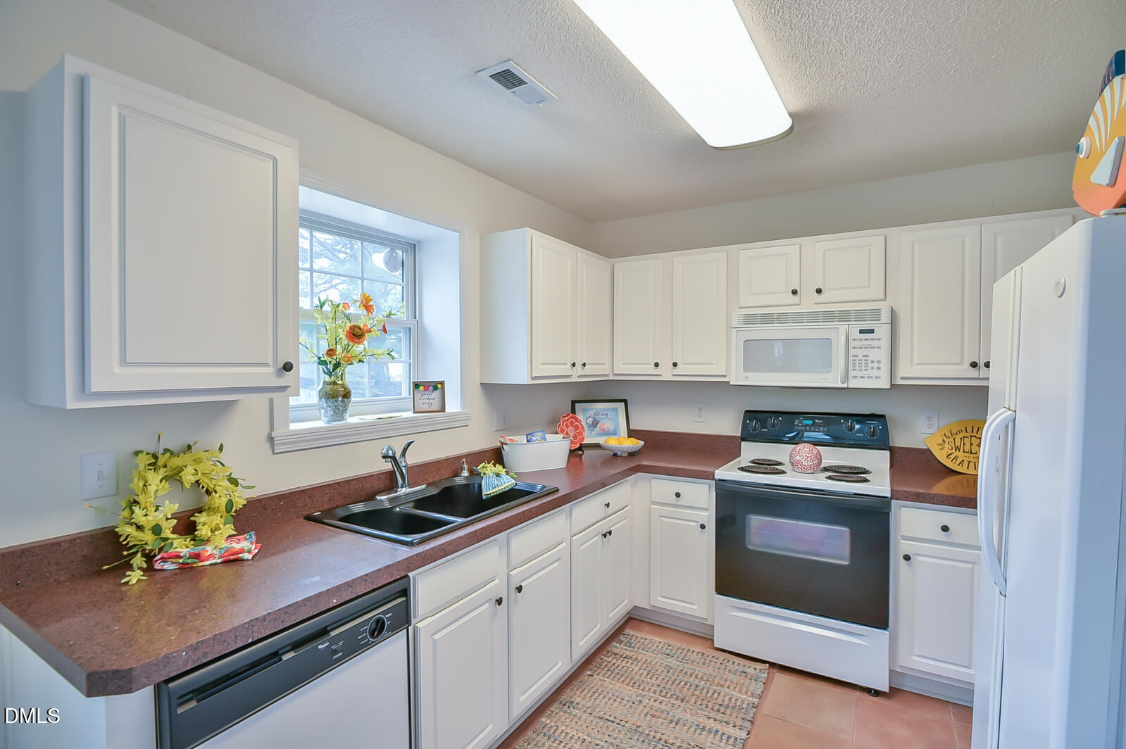 301 Firefly Road Holly Springs, NC 27540 - Photo 6 of 20 Gallery Image 6