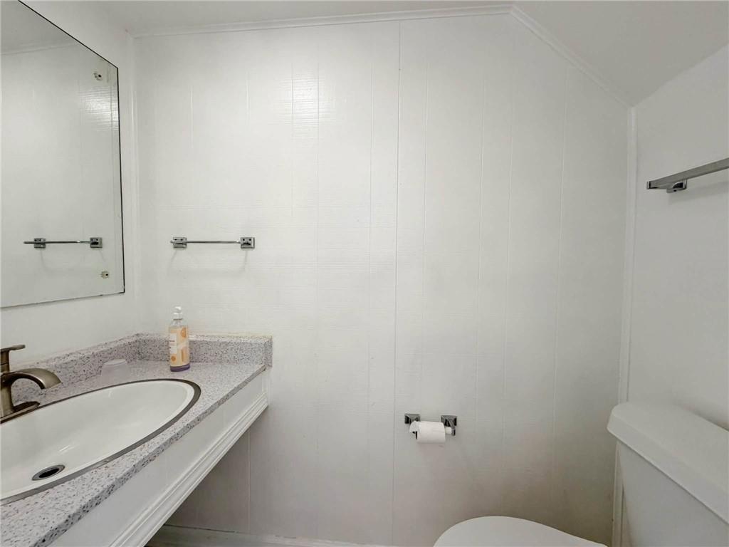 3079 Colonial Way, Unit B Atlanta, GA 30341 - Photo 8 of 46 Gallery Image 8