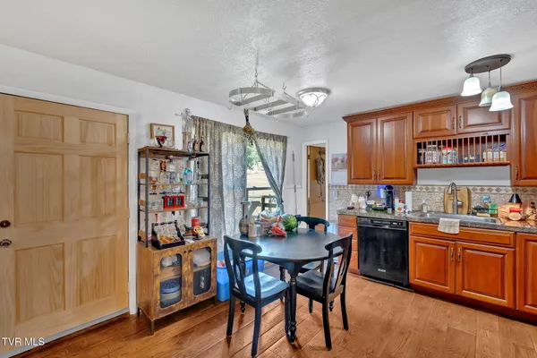 $250,000 | 133 Deacon Creek Road, Erwin, TN 37650