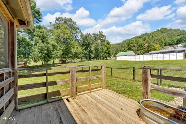 $250,000 | 133 Deacon Creek Road, Erwin, TN 37650