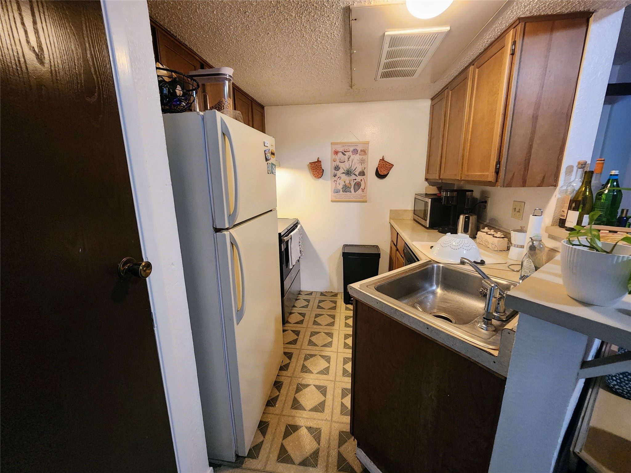 701 West 25th Street, Unit 4 Austin, TX 78705 - Photo 2 of 6
