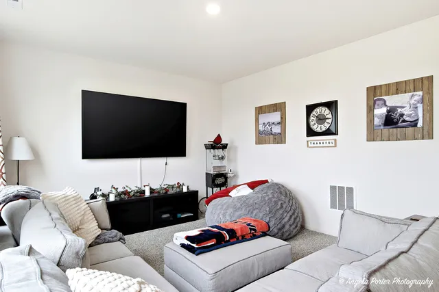 $2,799 | 3818 Doherty Lane, McHenry, IL 60050