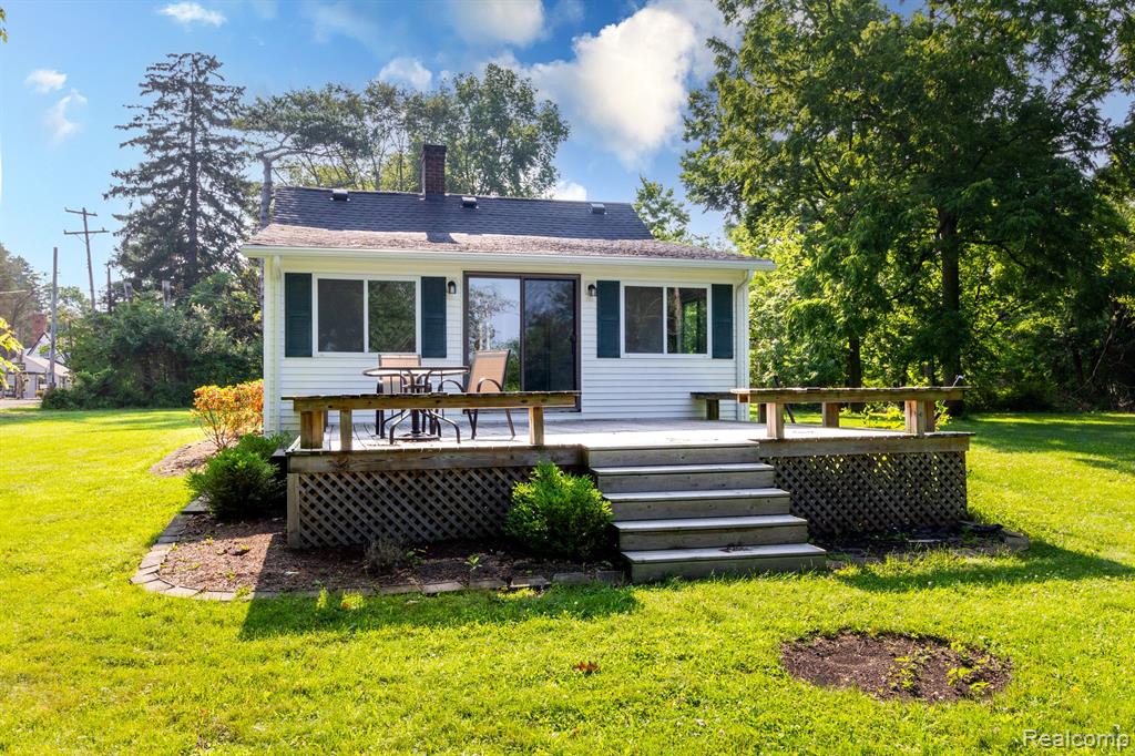 21809 West River Road Grosse Ile, MI 48138 - Photo 33 of 39