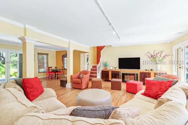 $899,000 | 6 Indigo Court, Hilton Head Island, SC 29926