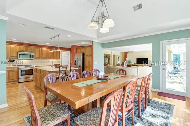 $899,000 | 6 Indigo Court, Hilton Head Island, SC 29926