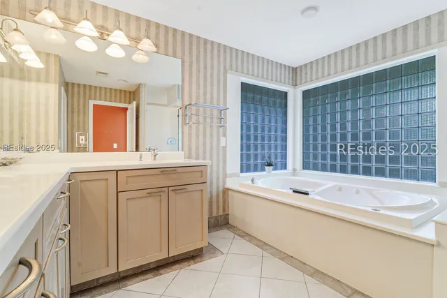 $899,000 | 6 Indigo Court, Hilton Head Island, SC 29926