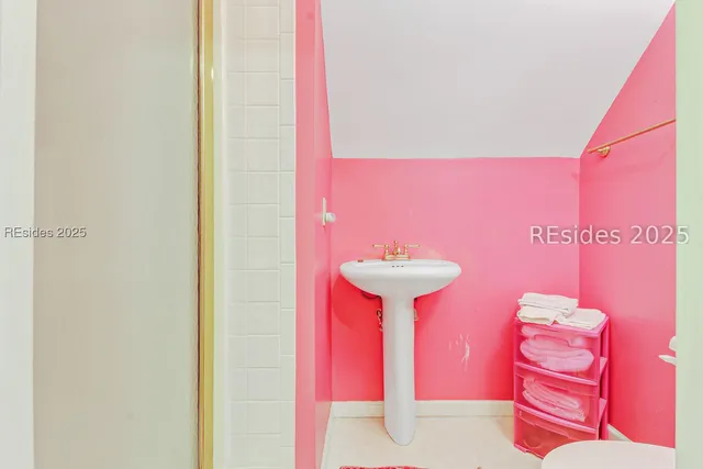 $899,000 | 6 Indigo Court, Hilton Head Island, SC 29926