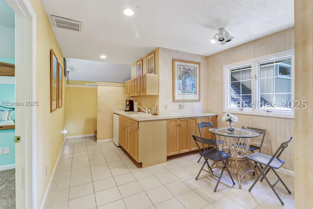 $899,000 | 6 Indigo Court, Hilton Head Island, SC 29926