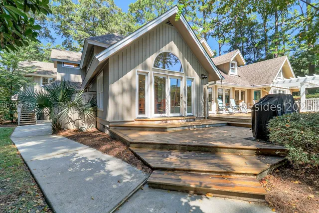 $899,000 | 6 Indigo Court, Hilton Head Island, SC 29926