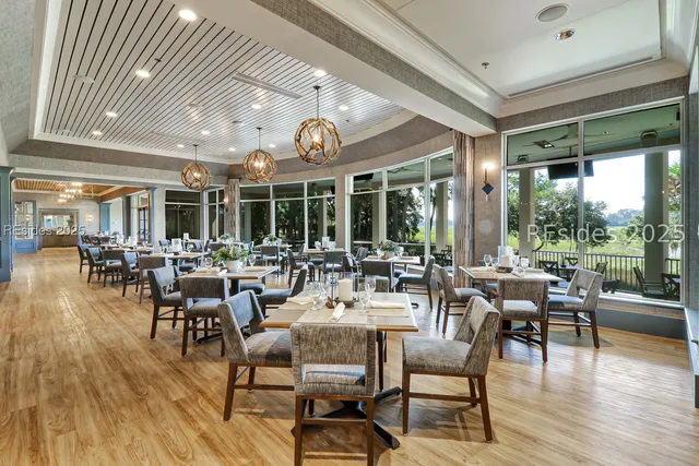 $899,000 | 6 Indigo Court, Hilton Head Island, SC 29926