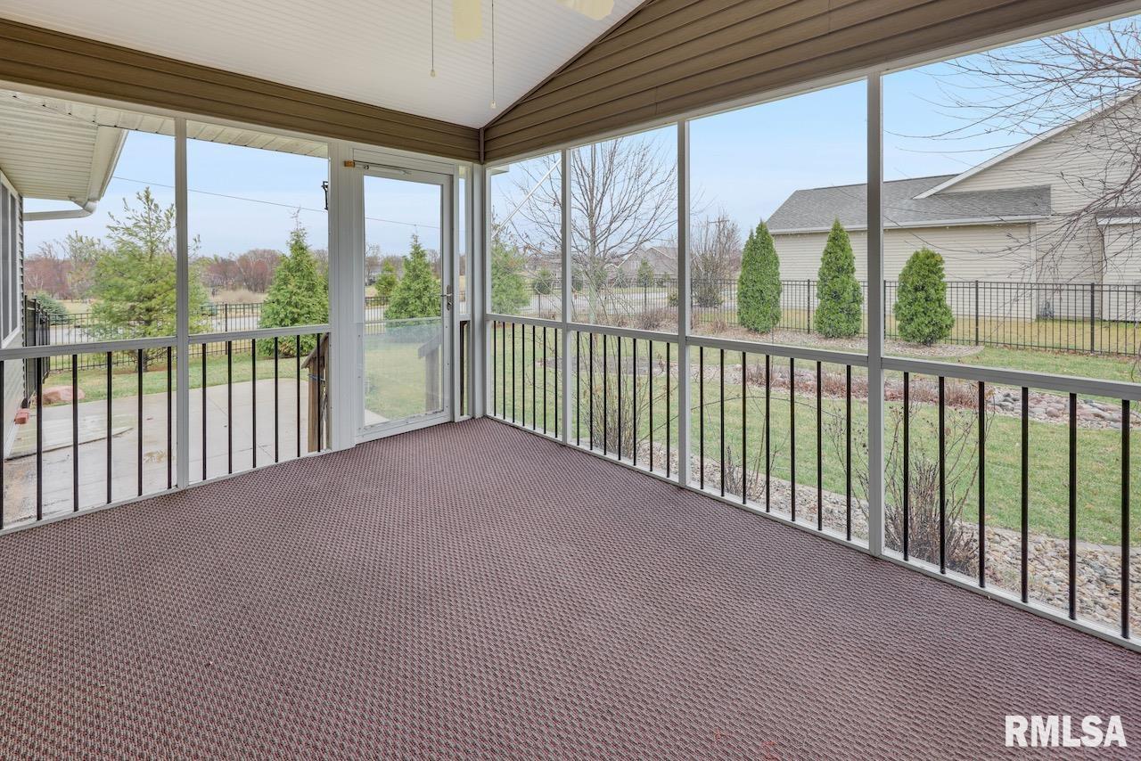 1300 Mitchell Street Washington, IL 61571 - Photo 22 of 24 Gallery Image 22