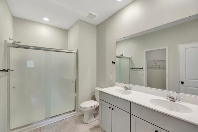 $2,300 | 494 Spanish Wells Road, Summerville, SC 29486