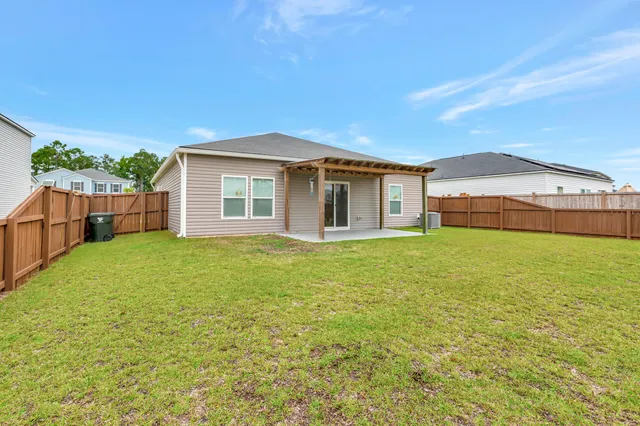 $2,300 | 494 Spanish Wells Road, Summerville, SC 29486