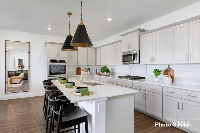 $642,050 | 3588 South Angel Fls Way, Nampa, ID 83686