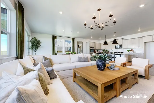 $642,050 | 3588 South Angel Fls Way, Nampa, ID 83686