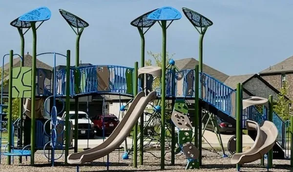 $2,075 | 4012 Joe Pool Drive, Farmersville, TX 75442