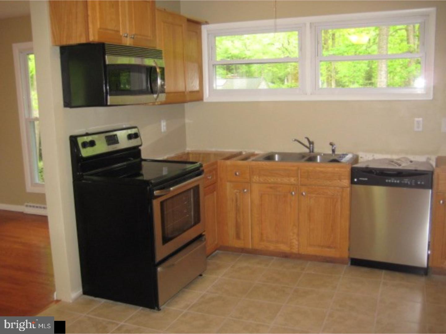 1369 South State Street Vineland, NJ 08360 - Photo 4 of 8 Gallery Image 4