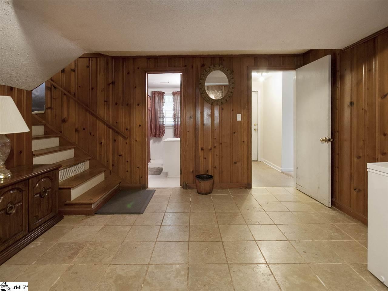 104 Crestfield Road Greenville, SC 29605 - Photo 14 of 31 Gallery Image 14