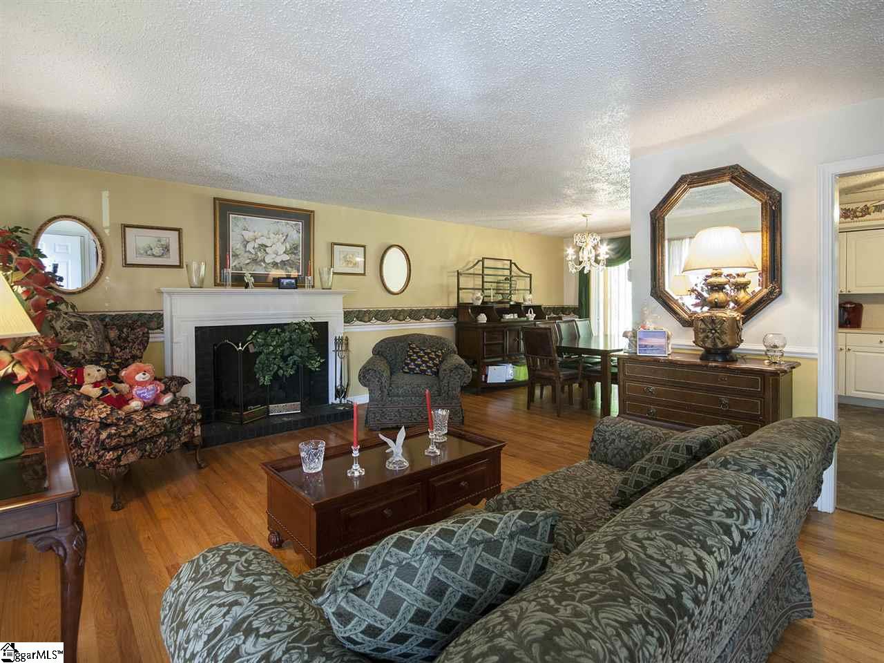 104 Crestfield Road Greenville, SC 29605 - Photo 5 of 31 Gallery Image 5