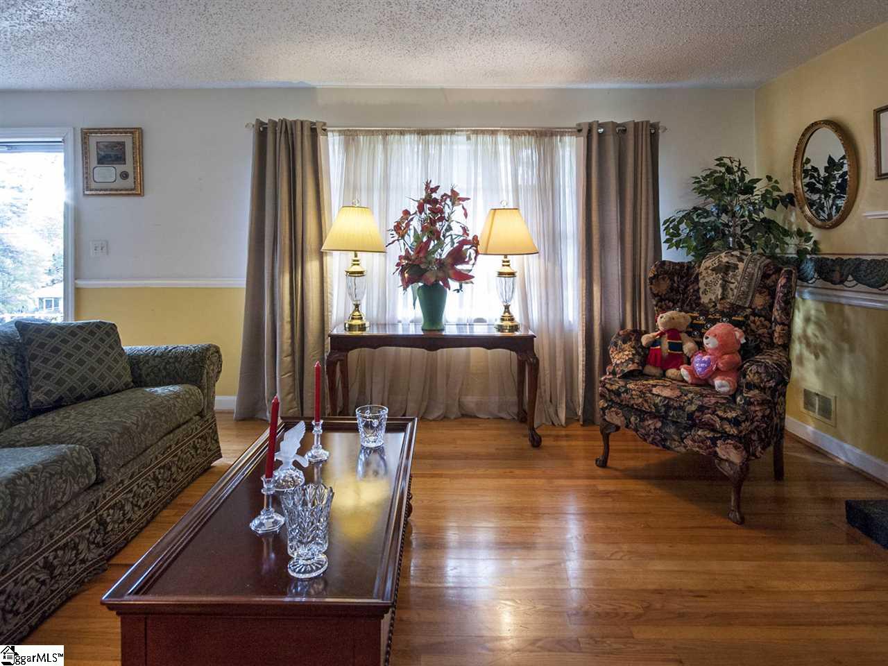 104 Crestfield Road Greenville, SC 29605 - Photo 8 of 31 Gallery Image 8