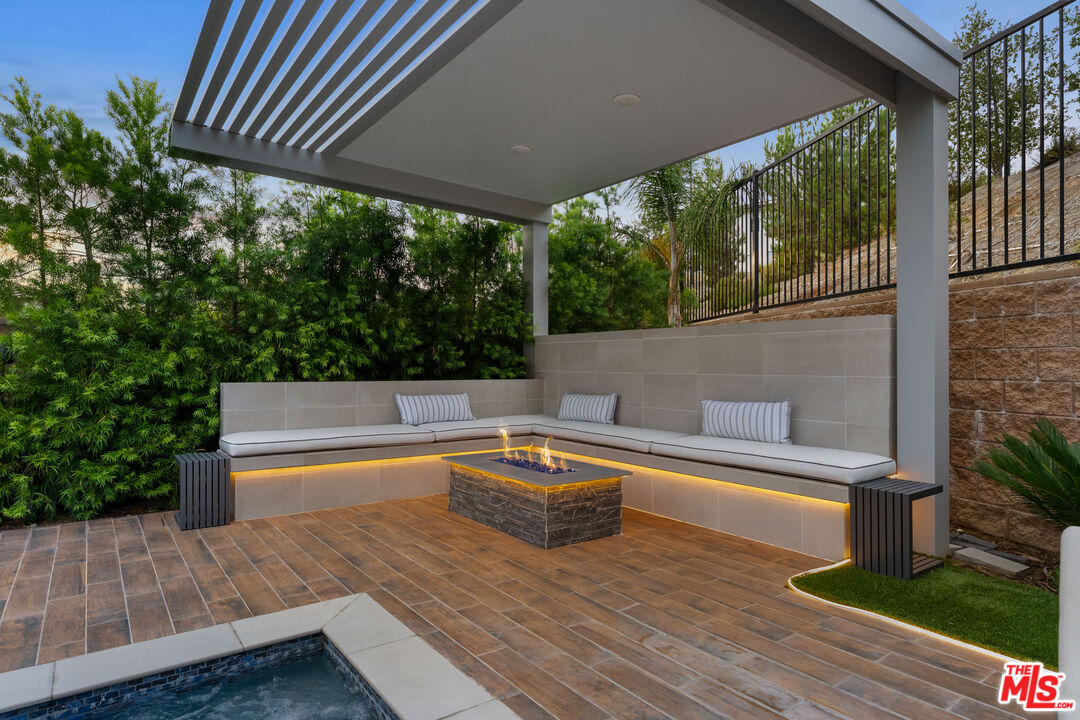 20741 Deer Grass Court Porter Ranch, CA 91326 - Photo 11 of 72