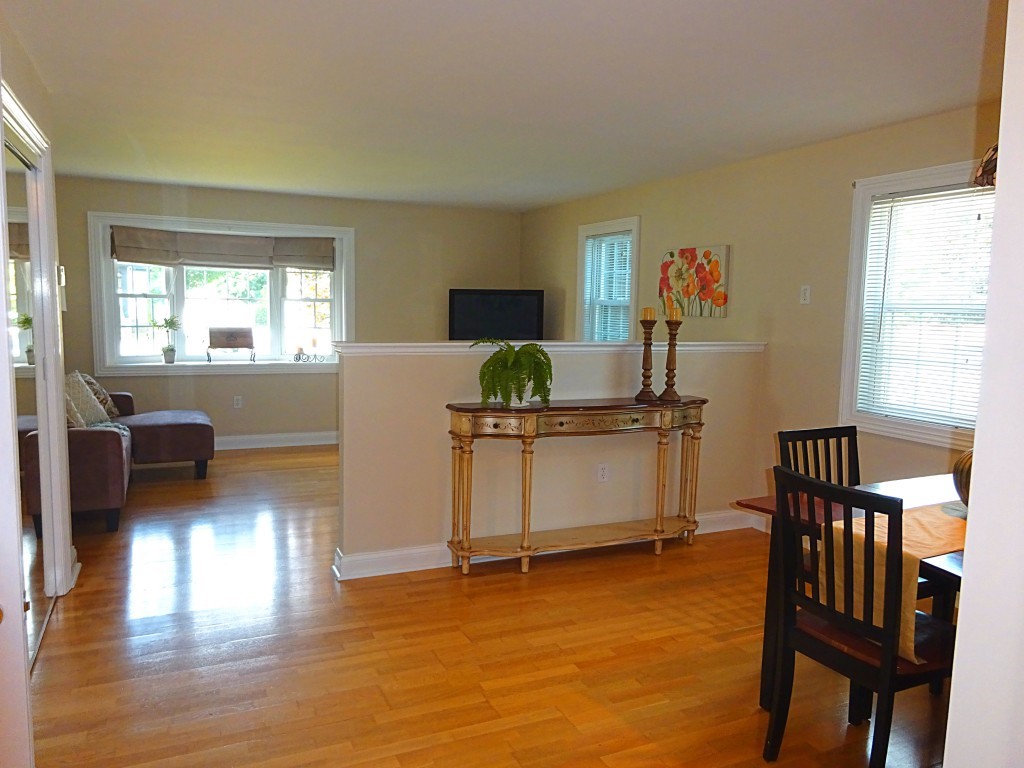 51 Shirley Hill Road Manchester, NH 03102 - Photo 14 of 30