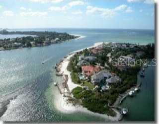 20 Lighthouse Point Drive Longboat Key, FL 34228 - Photo 1 of 1 Exterior Front