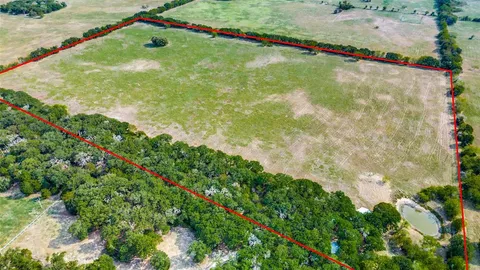 $638,500 | 18025 County Road 4052, Kemp, TX 75143