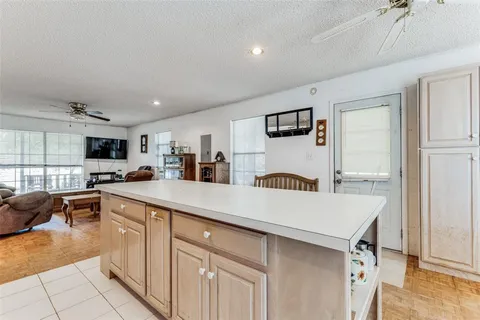 $638,500 | 18025 County Road 4052, Kemp, TX 75143