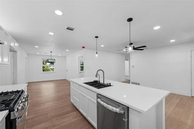 $290,000 | 118 Evelyn Street, DeSoto, TX 75115