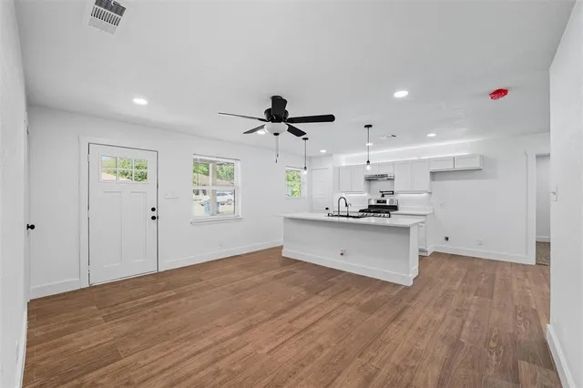 $290,000 | 118 Evelyn Street, DeSoto, TX 75115