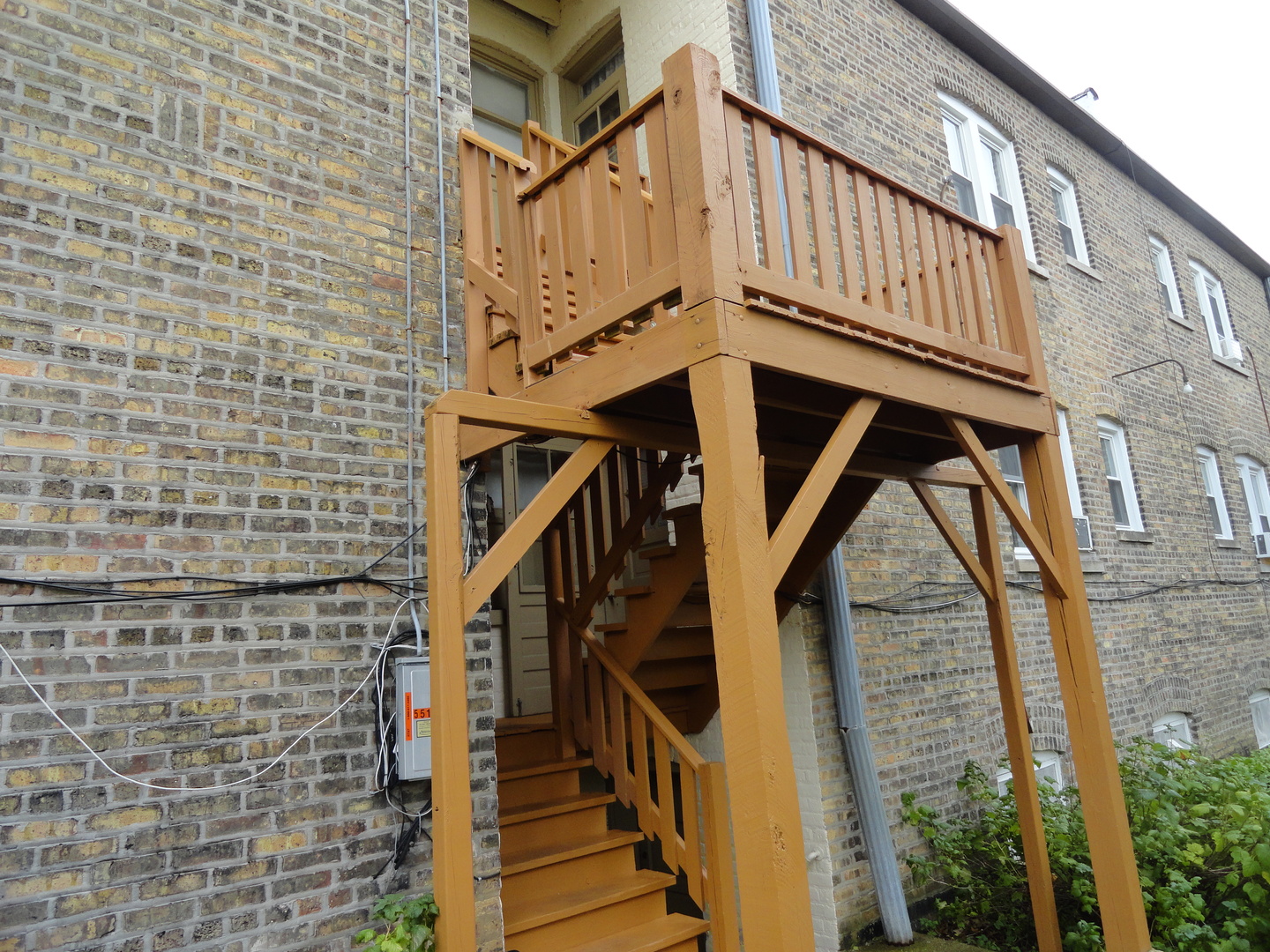 5514 West George Street Chicago, IL 60641 - Photo 8 of 9 a view of entryway