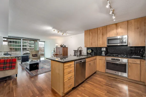 $359,900 | 9725 Woods Drive, Unit 507, Skokie, IL 60077
