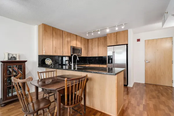 $359,900 | 9725 Woods Drive, Unit 507, Skokie, IL 60077