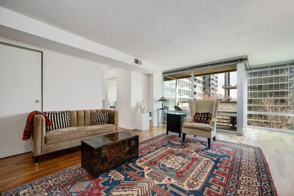 $359,900 | 9725 Woods Drive, Unit 507, Skokie, IL 60077