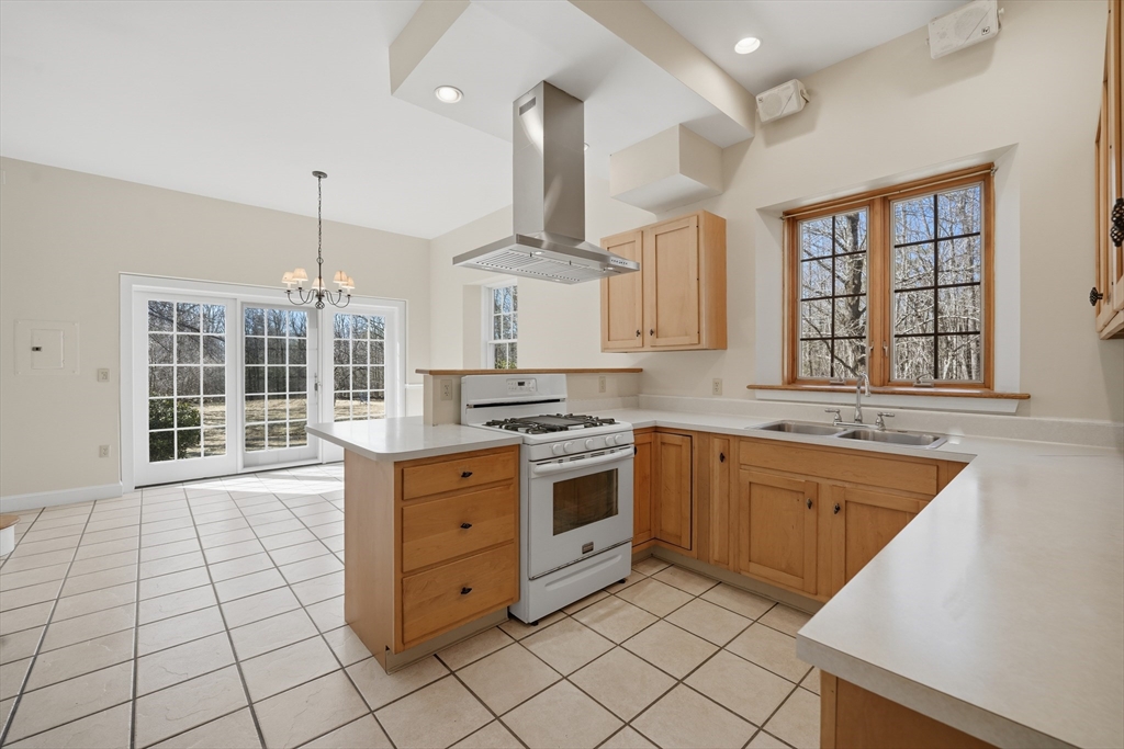 41 Bear Mountain Road Wendell, MA 01379 - Photo 15 of 42